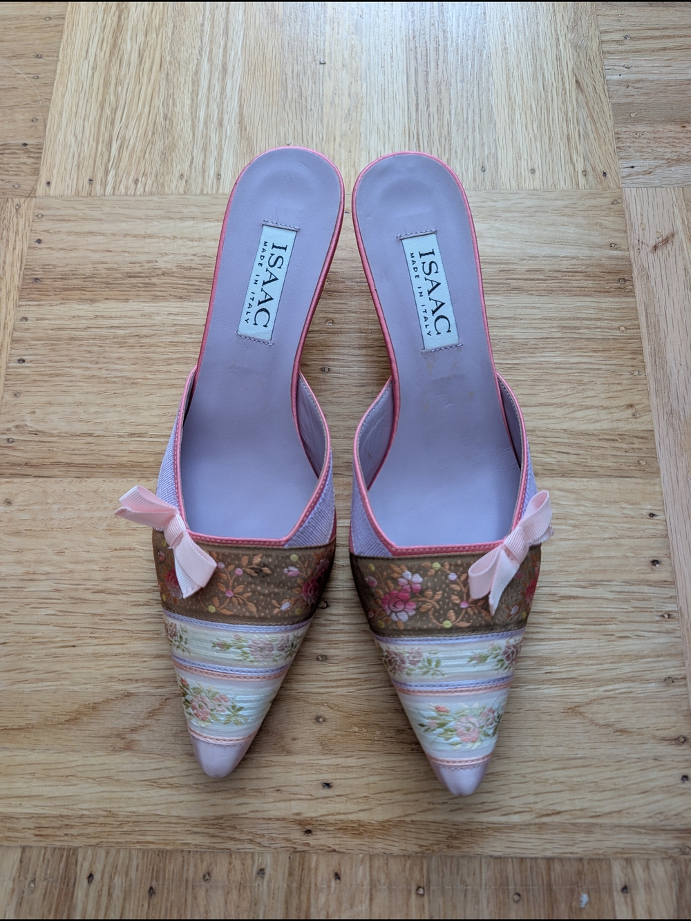 Vintage Isaac Mizrahi Pink Floral Bow Pointed Toe Mules